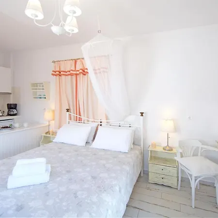 Katapoliani No.3 Lejlighedshotel 3*