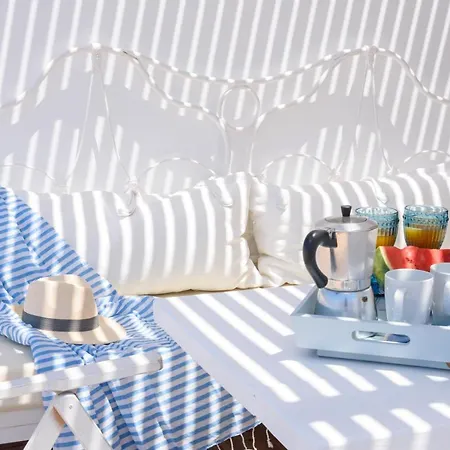 Katapoliani No.3 Lejlighedshotel 3*