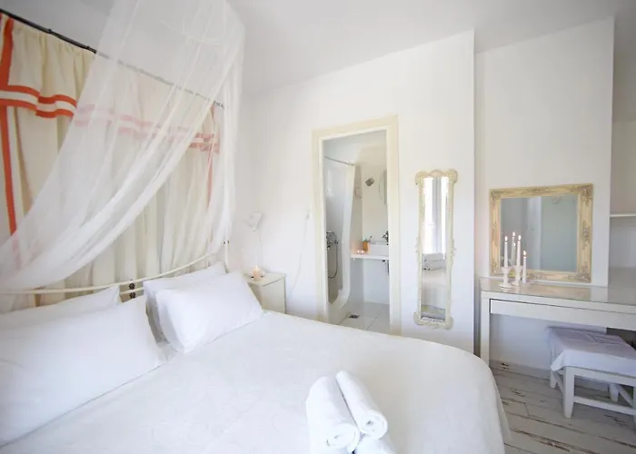 Katapoliani No.3 3* Katápola