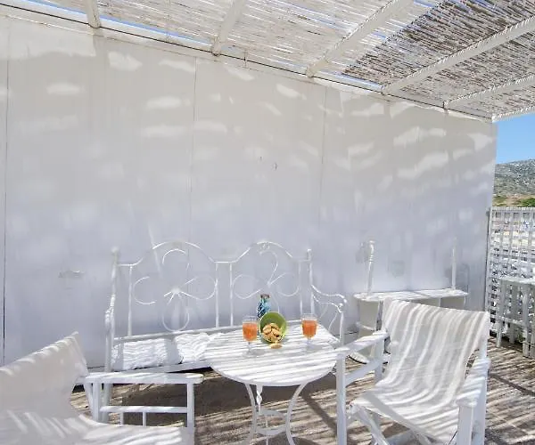 Apart Otel Katapoliani No.3 3*